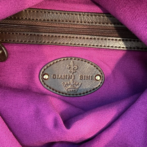 Gianni Bini Leopard Print Fold-over Clutch Bag - Picture 9 of 14